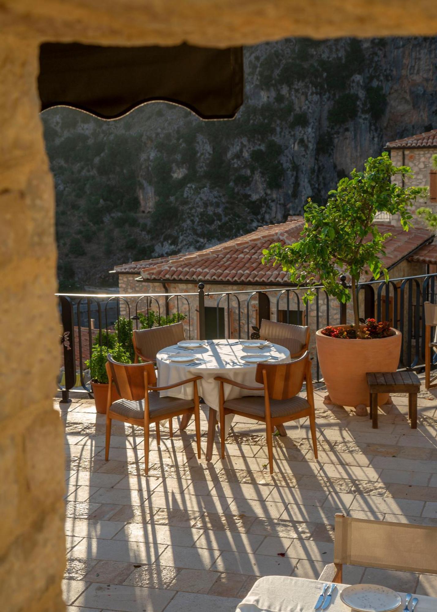 Zoe Hora Hotel Dhermi Ngoại thất bức ảnh